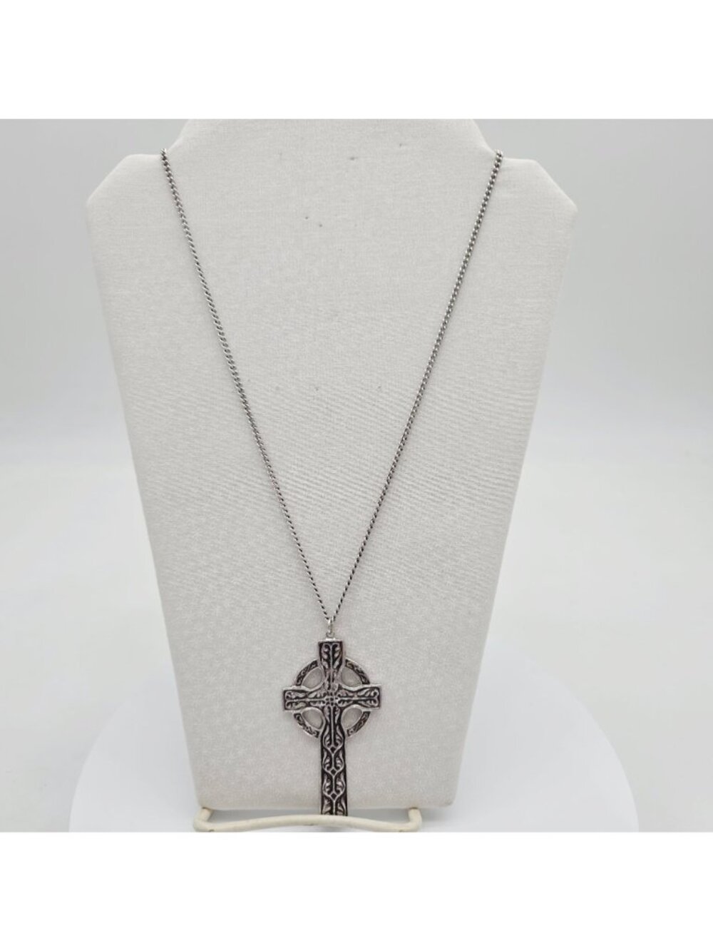 Celtic Cross Pendant Necklace Silver-Tone Chain Intricate Detailing - Picture 2 of 6